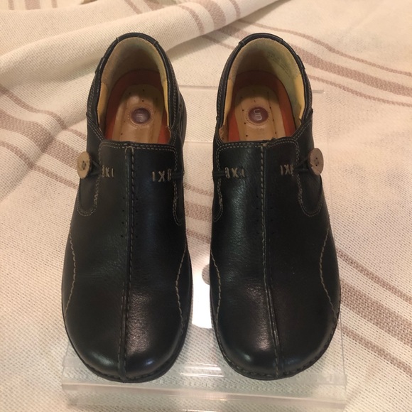 clarks shoes unstructured line